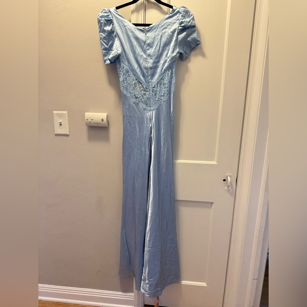 Elegant Blue Lace Evening Gown - Picture 9 of 9